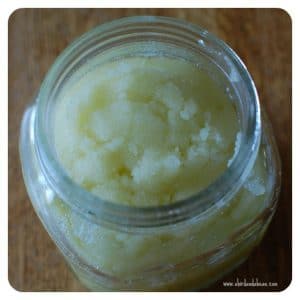 DIY Mother's Day Gift Idea sugar scrub