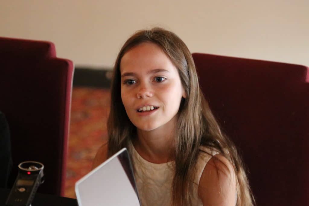 Oona Laurence 2